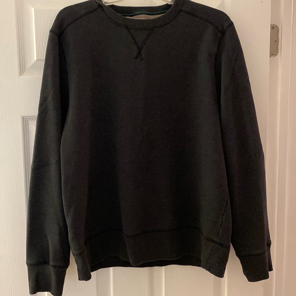 Bass and Co crew neck sweatshirt